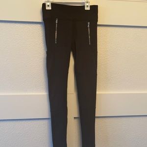 Black leggings girls